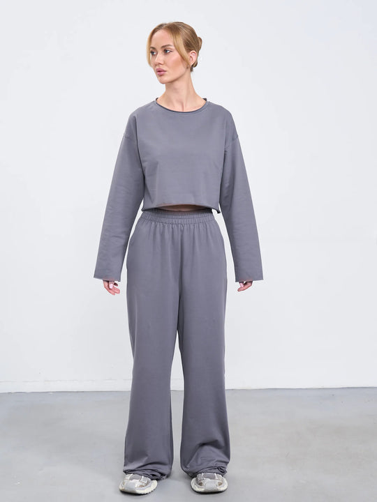 Damen Kurzgeschnittenes Sweatshirt und High-Waist Relax-Jogginghose Set Shop Nory