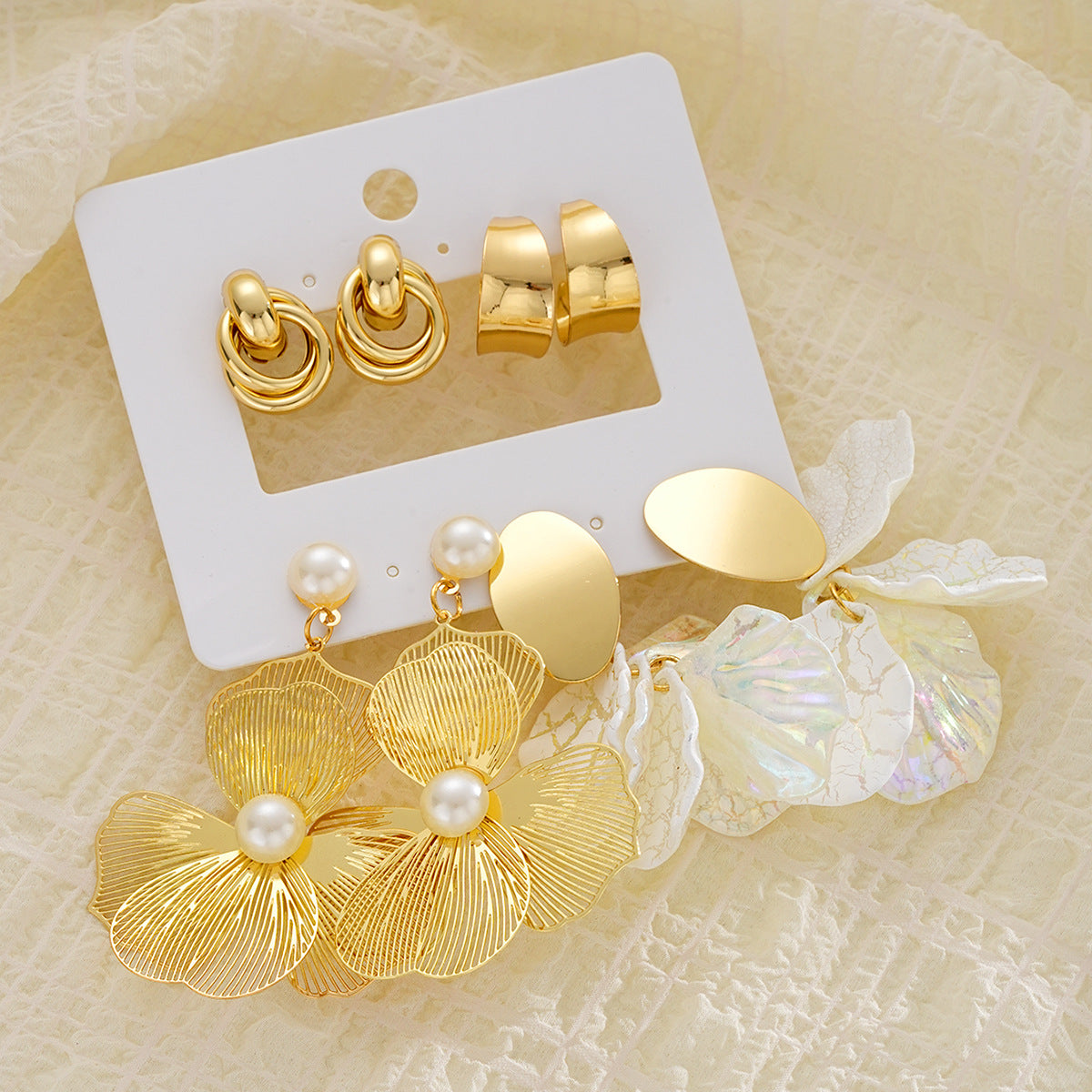 Damen Ohrringe Set mit floralen und eleganten Designs Shop Nory