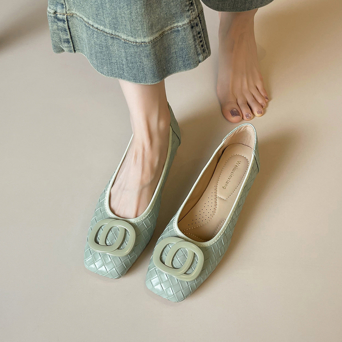 Damen Ballerinas mit schickem Reliefmuster und modischem Schnallenakzent