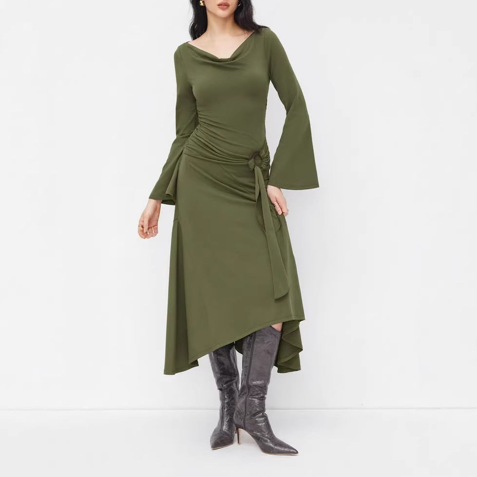 Damen Asymmetrisches Midikleid mit Wasserfallkragen, Glockenärmeln und seitlichem Ringdetail Shop Nory