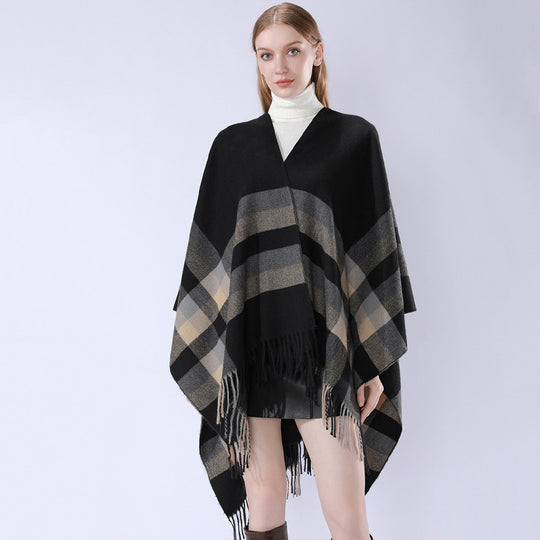 Damen Wollmix-Capeponcho im Oversize-Kimono mit Karomuster und Fransensaum Shop Nory