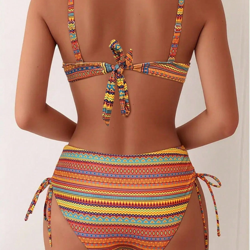 Damen Hochgeschnittener Bikini mit eleganten Seitenschnürungen