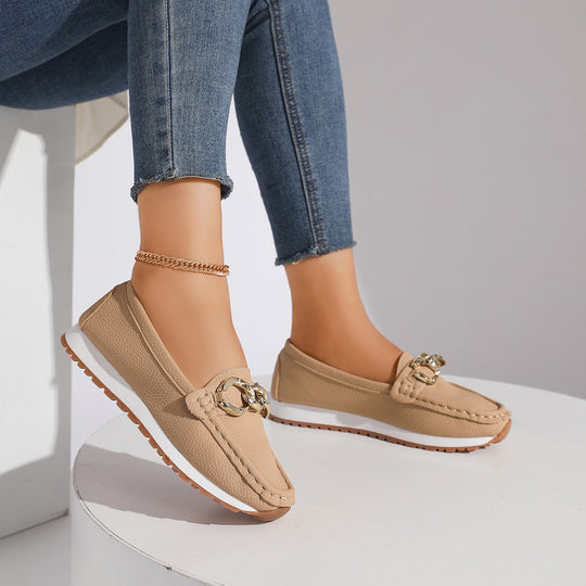 Damen Modische Mokassin‑Slipper mit goldener Gliederkette und profilierter Gummisohle Shop Nory