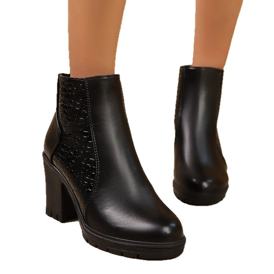 Damen Stiefeletten mit elegantem Schnürdesign und rutschfester Profilsohle Shopnory