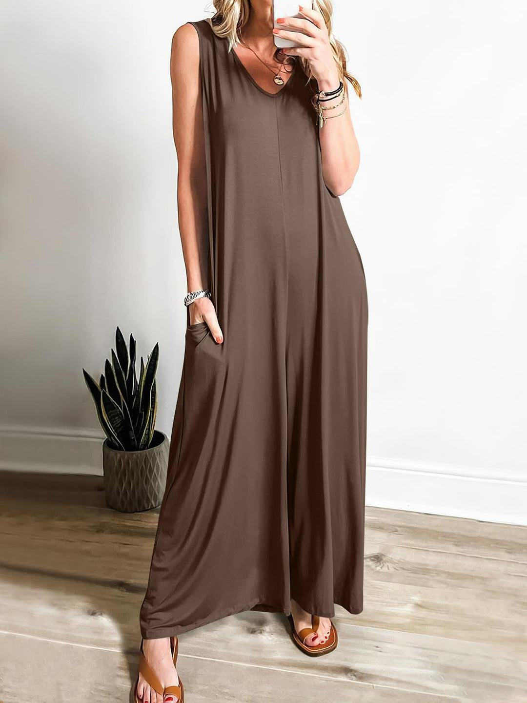 Damen weit geschnittene Jumpsuit mit V-Ausschnitt