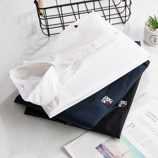 Herren Leichtes Baumwolloverhemd mit Kentkragen und dezenter Logo‑Stickerei Shop Nory