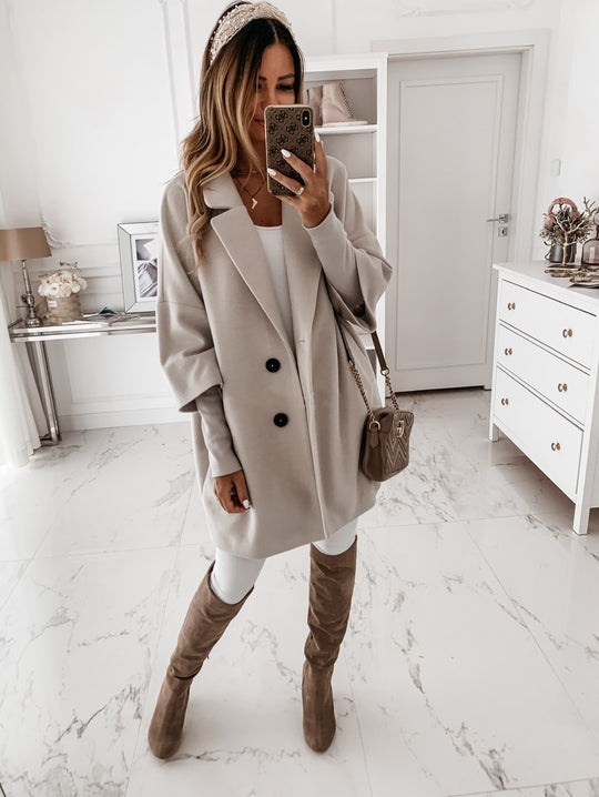 Damen nan kastiger Oversize-Kurzmantel mit fallendem Reverskragen und verdeckten Seitentaschen Shop Nory