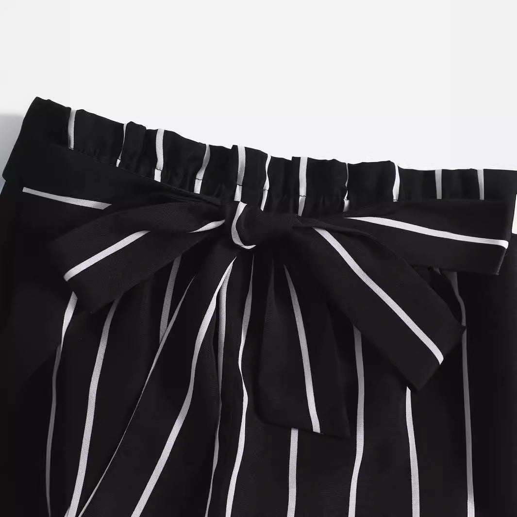Damen gestreifte Freizeit-Shorts mit elastischem Bund und Bindegürtel