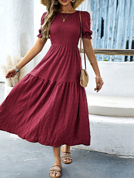 Damen Midikleid mit elastischem Taillenbund und schwingendem Rock