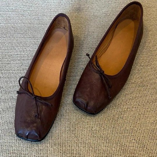 Damen Ballerinas mit quadratischer Zehenform und elegantem Riemenverschluss