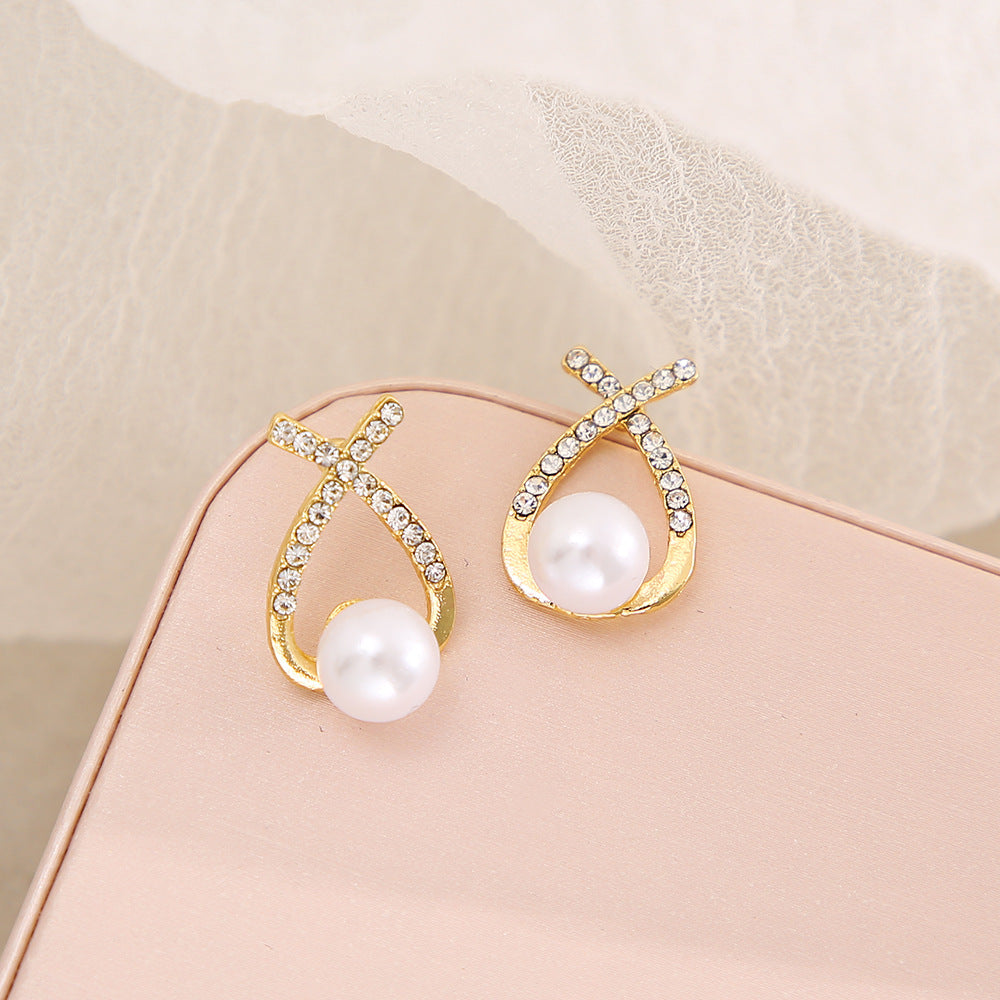 Damen Ohrringe mit eleganter Perlenfassung Shop Nory
