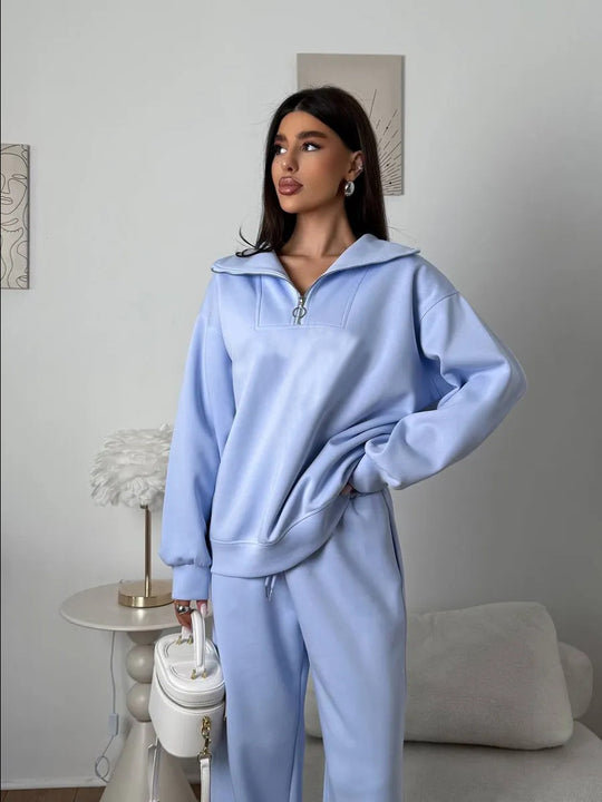 Damen lässiges Sweatset mit halbhohem Reißverschluss Kragen und weitem Jogger Shop Nory