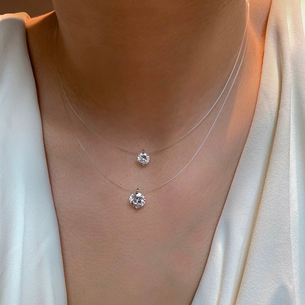 Damen Halskette mit funkelndem Zirkonia-Anhänger und eleganter Silberfaden-Gliederung Shop Nory