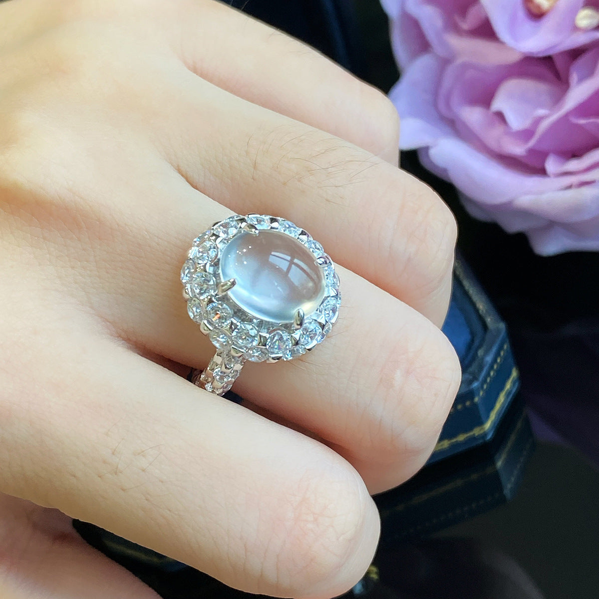 Damen eleganter Schmuckring mit facettiertem Kristallbesatz Shop Nory