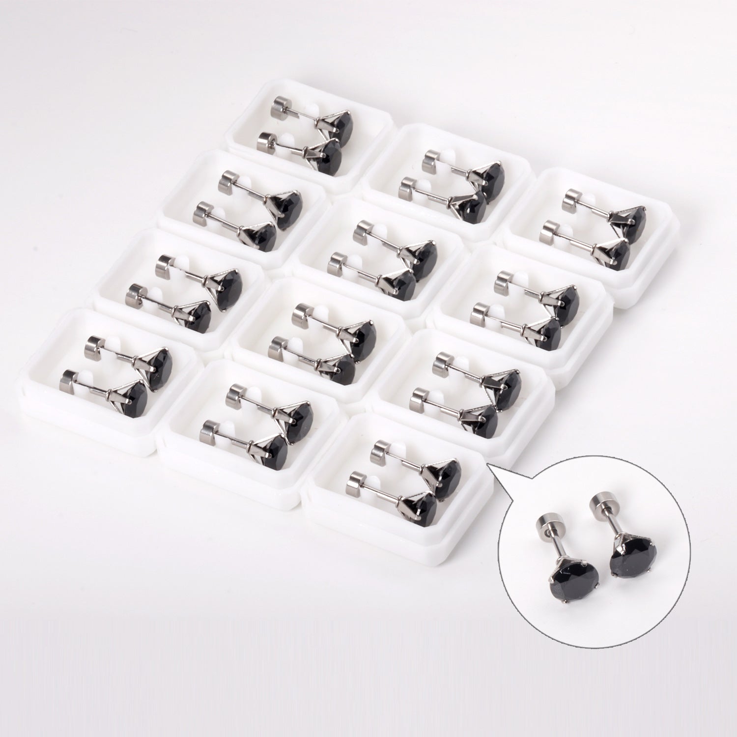 Damen Edelstahl Ohrstecker mit schwarzem Zirkonia Shop Nory