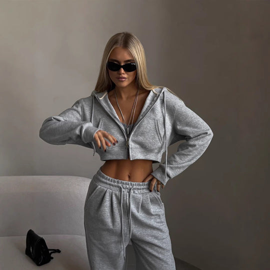 Damen stylisches Crop-Set aus Kapuzenpullover und bequemen Jogginghosen
