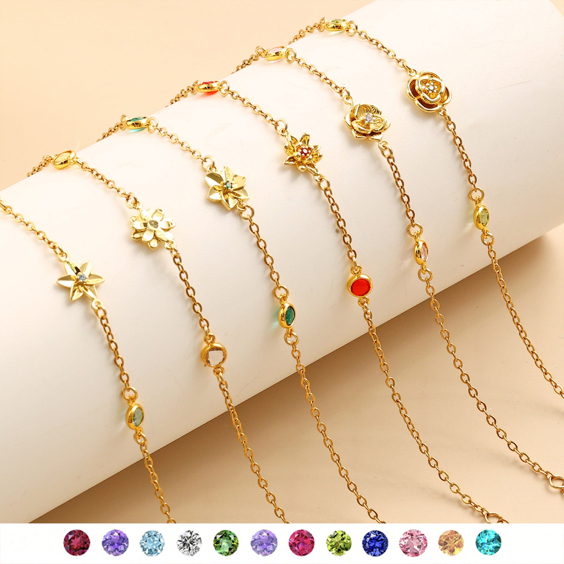 Damen filigranes Armband mit floralem Design Shop Nory