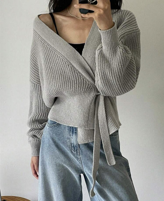 Damen Wickel-Strickjacke mit V-Ausschnitt, Taillenschleife und Ballonärmeln Shop Nory