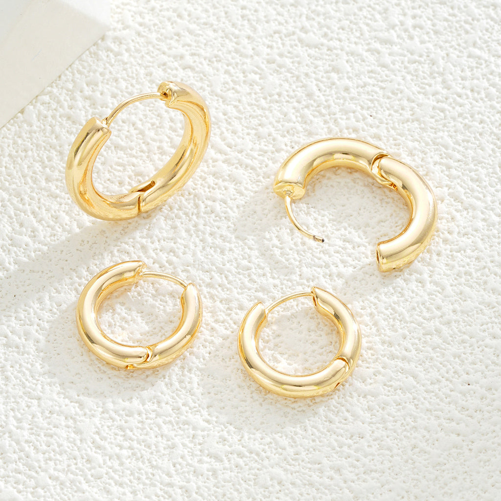 Damen Creolen Ohrstecker Set mit eleganten, modernen Designs Shop Nory