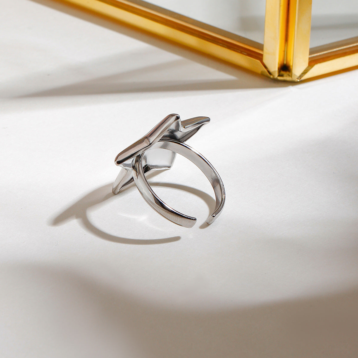 Damen Offener Ring im stilvollen Stern-Design aus hypoallergenem Edelstahl Shop Nory