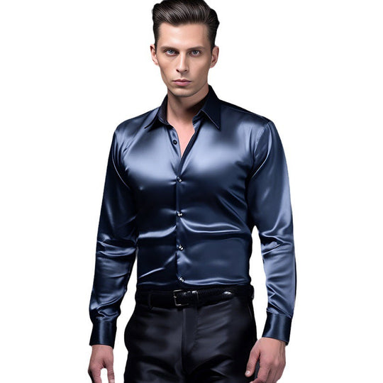 Herren Elegantes Satin-Hemd mit glänzender Oberfläche und modernem Schnitt