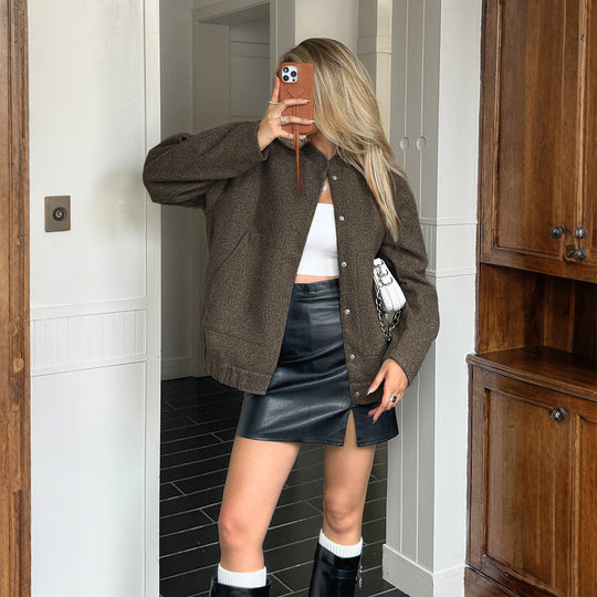 Damen nan oversized Wolljacke mit Druckknopfleiste, kastiger Silhouette und aufgesetzten Taschen Shop Nory