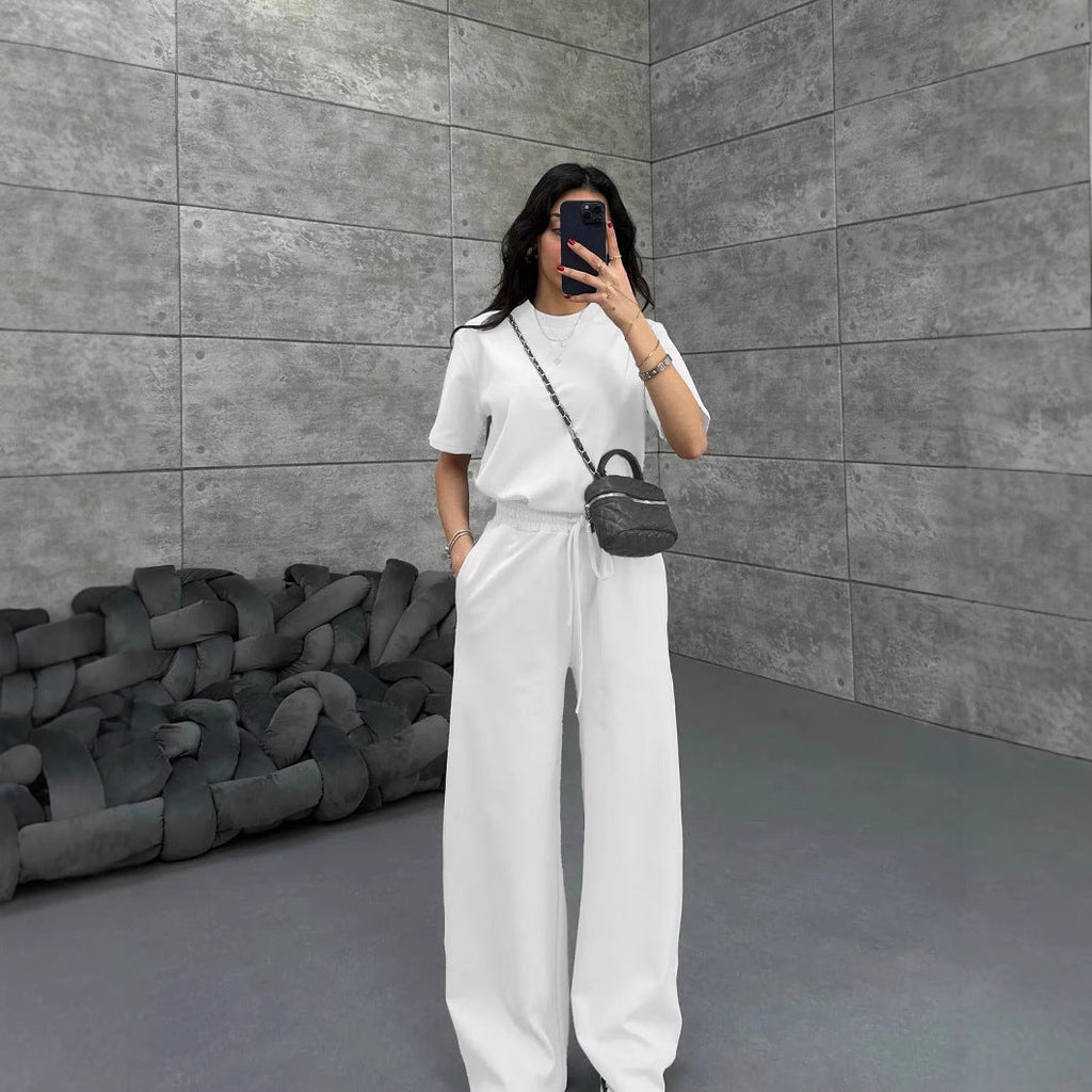 Damen Komfortabler und stilvoller Jumpsuit mit weitem Bein