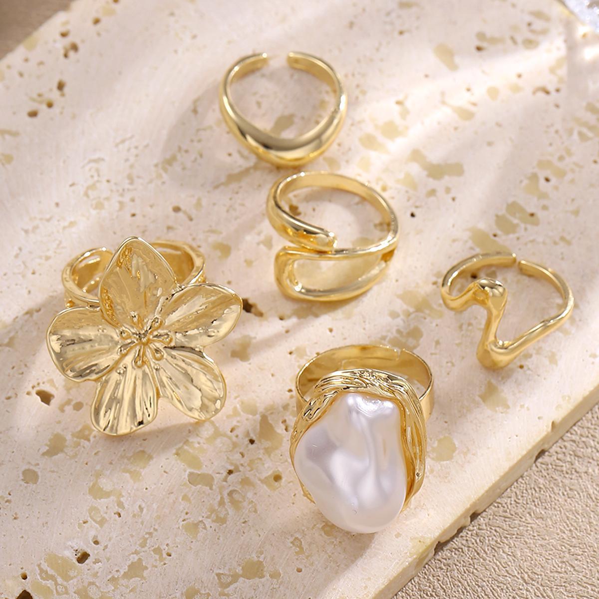 Damen Ring-Set mit kunstvollen Blumen- und modernen Designs Shop Nory