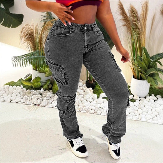 Damen Hochgeschnittene Cargo-Jeans mit mehreren Pattentaschen und ausgefranstem Saum Shop Nory