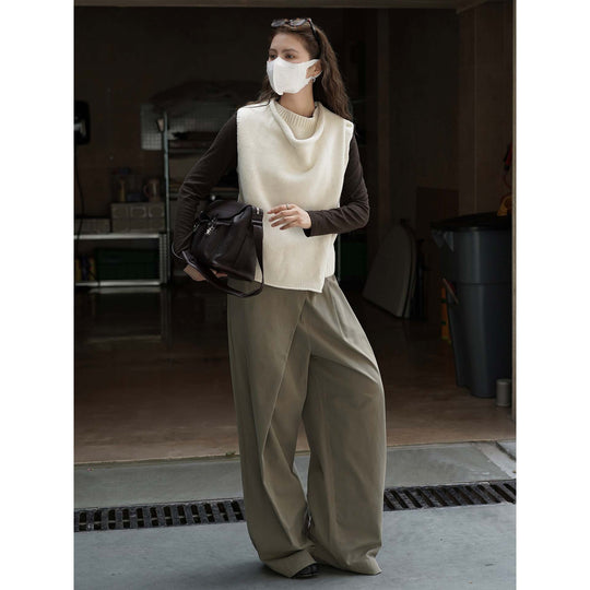Damen Ärmellose Strick-Weste mit drapiertem Rollkragen und asymmetrischem Saum Shop Nory