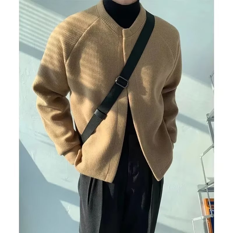 Herren Kragenloser Boxy-Rippenstrick-Cardigan mit verdeckter Druckknopfleiste Shop Nory