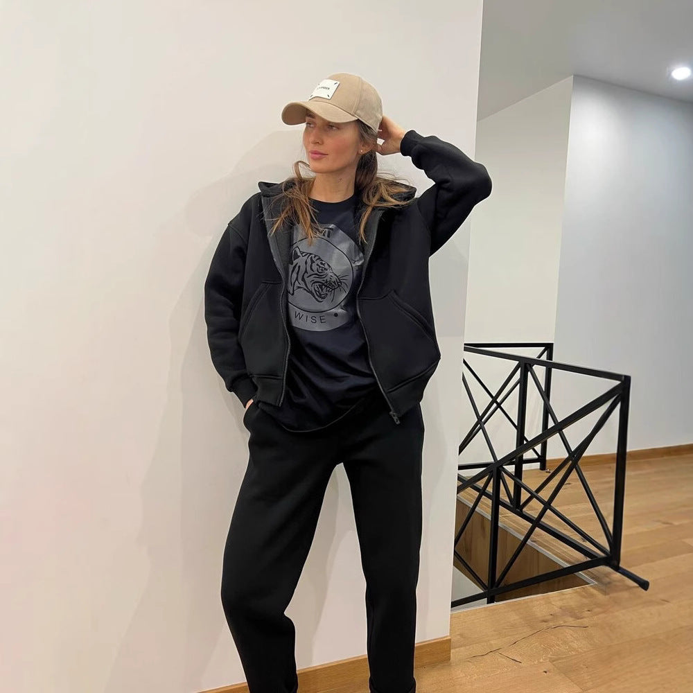 Damen lässiges Fleece-Zweiteiler mit Oversize-Kapuzenjacke und tapered Joggerhose Shop Nory