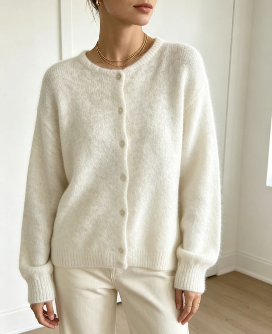 Damen Rundhals-Strickjacke mit weichem Flormix, Knopfverschluss und gerippten Bündchen Shop Nory