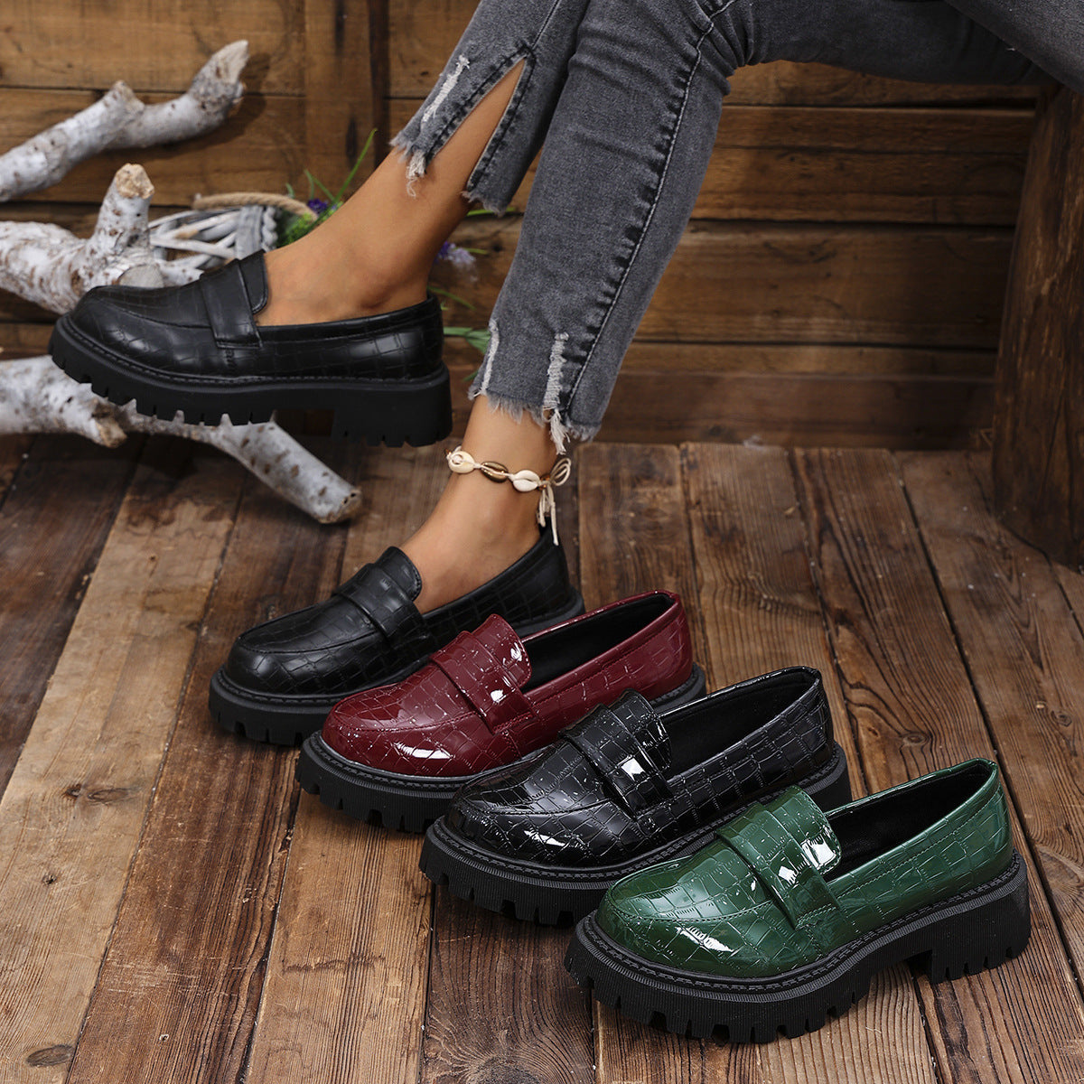 Damen Mokassins mit modernem Kroko-Design und robustem Profil