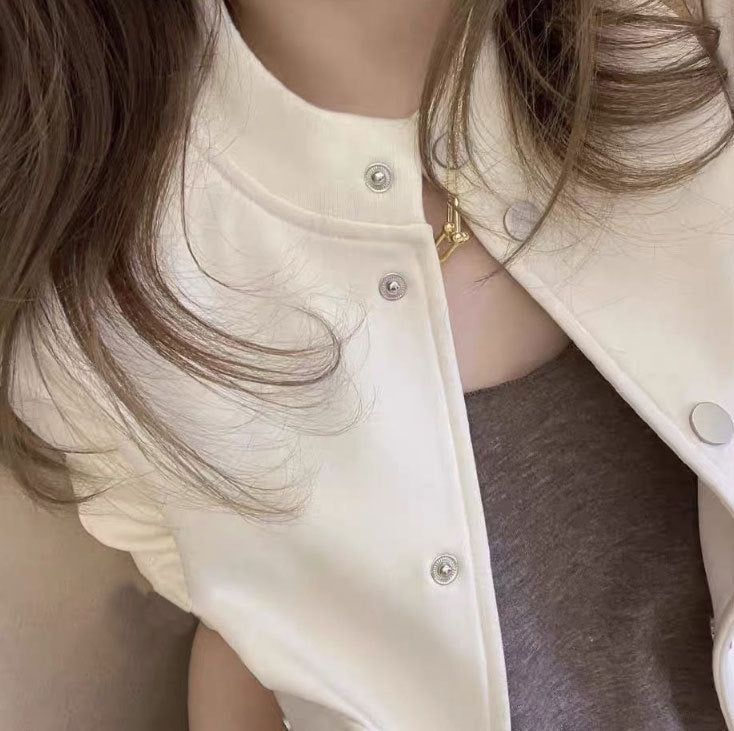 Damen Modische Übergangsjacke mit Druckknopf und lässigem Schnitt Shop Nory