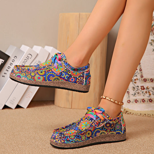 Damen Bequeme Plateau-Slipper im Ethno‑Print mit Korkoptik‑Sohle Shop Nory
