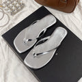 Damen Flip-Flops mit glamourösem Metallic-Riemendesign und komfortabler Innensohle