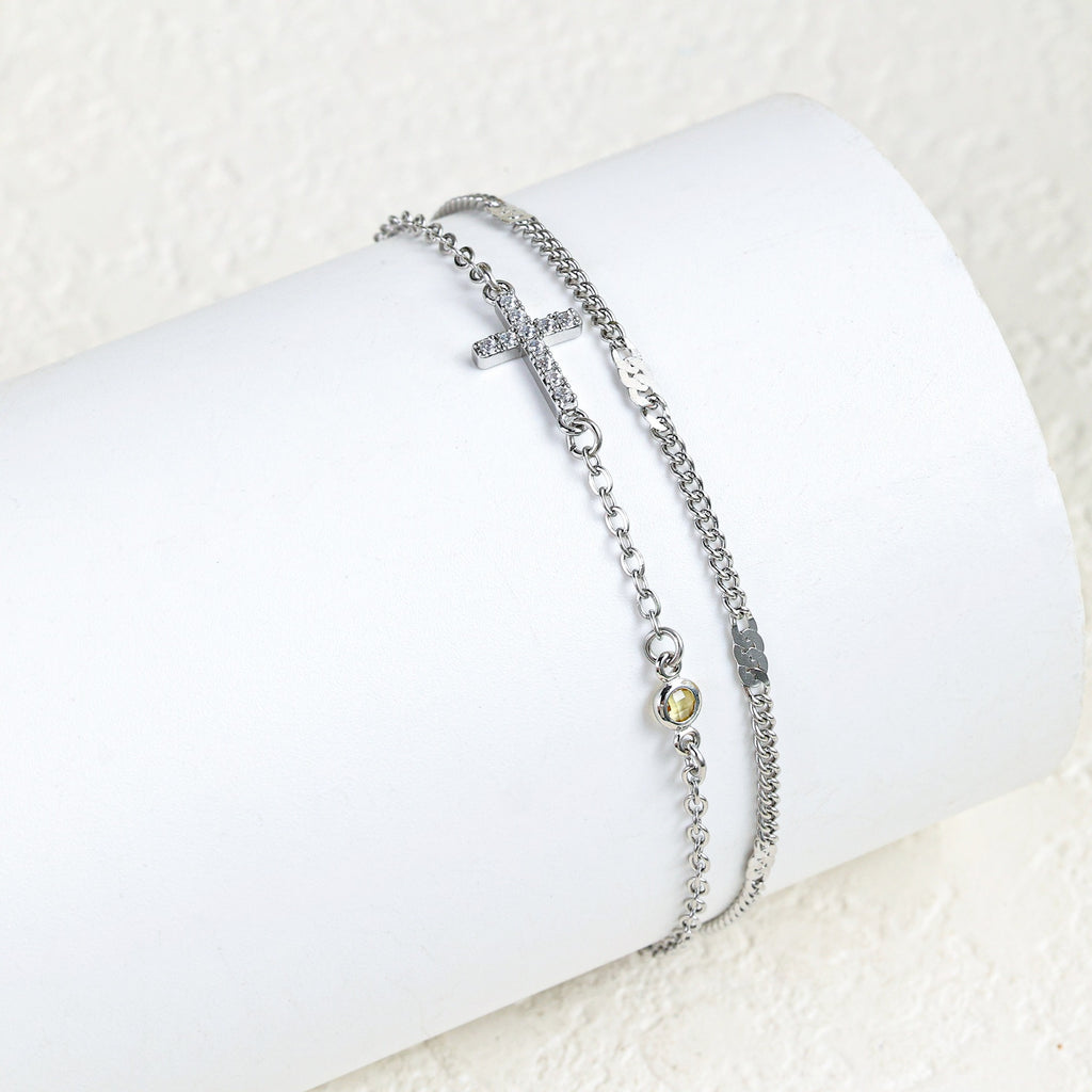 Damenarmband mit christlichem Kreuz und funkelnden Strasssteinen Shop Nory