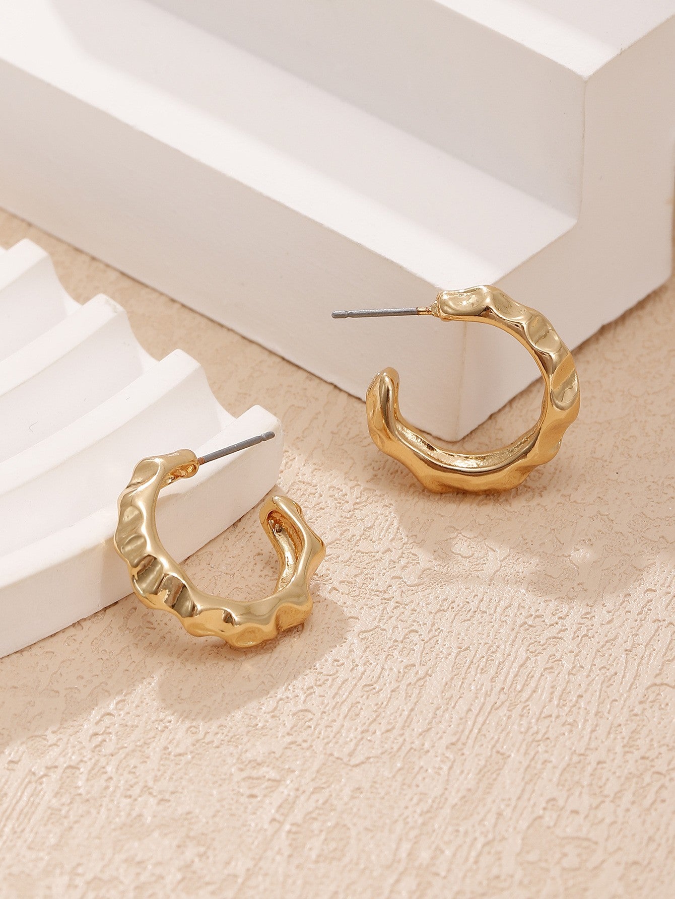 Damen Ohrhänger mit modernem Wellen-Design Shop Nory