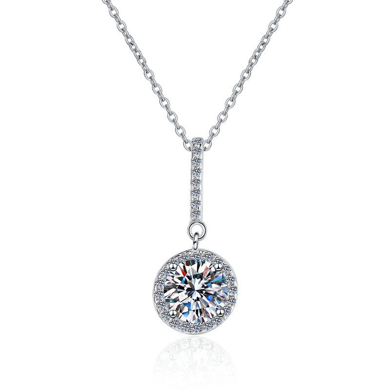 Damen Halskette mit funkelndem Kristall-Anhänger und eleganter Zirkonia-Fassung Shop Nory