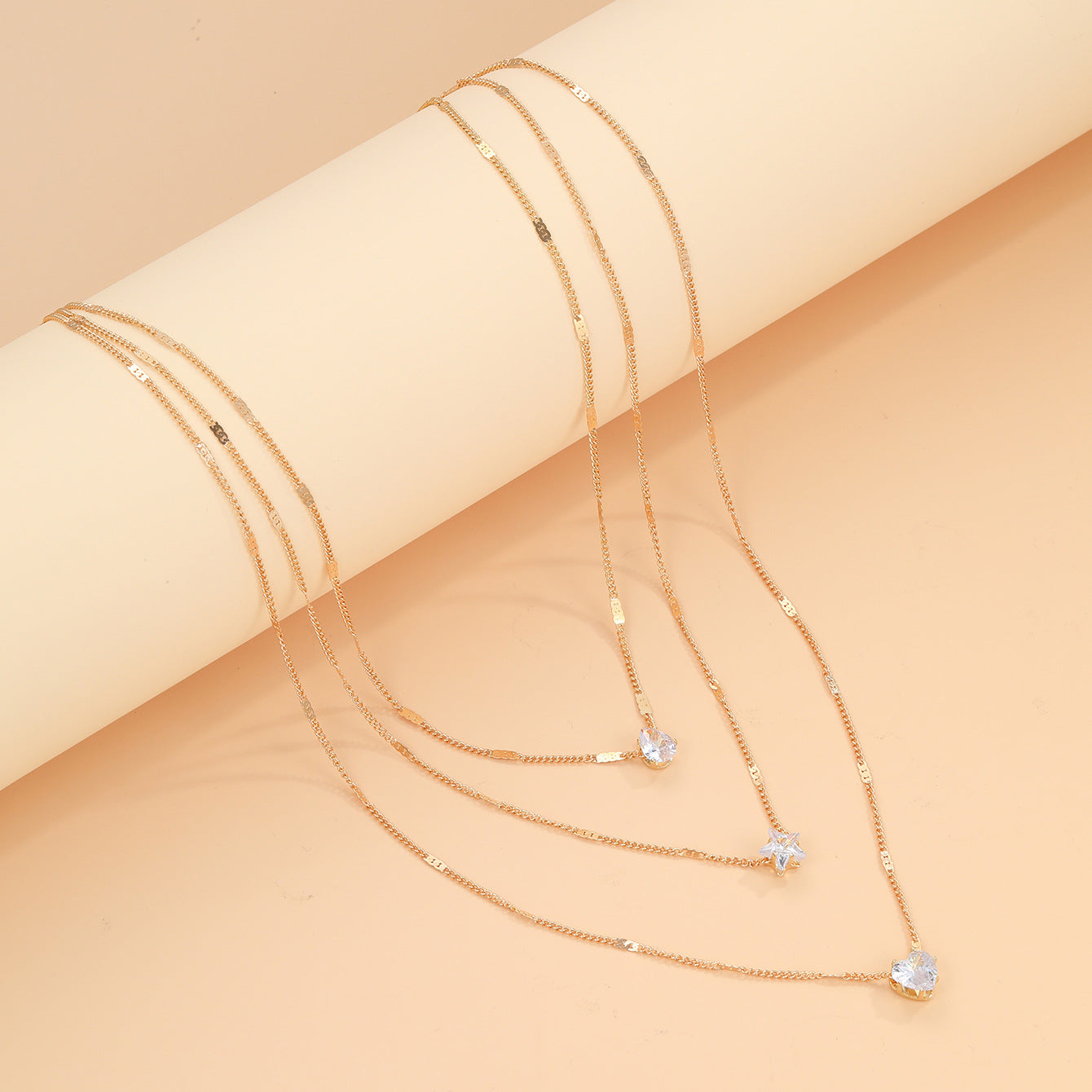 Damen mehrlagige Halskette mit symbolischen Anhängern Shop Nory