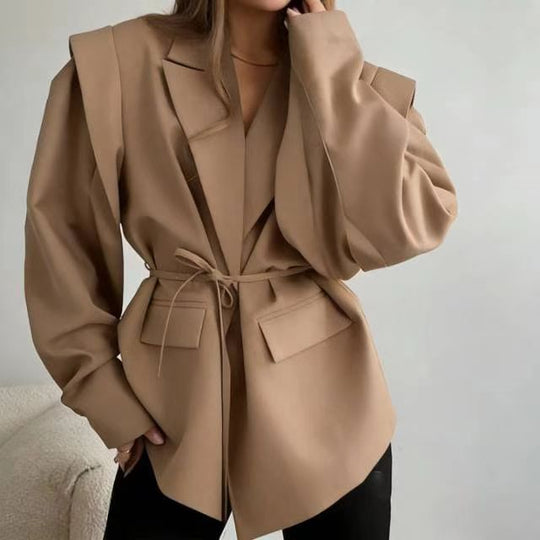 Damen Wickelblazer mit Taillengürtel und überbreiter Schulterpartie Shop Nory