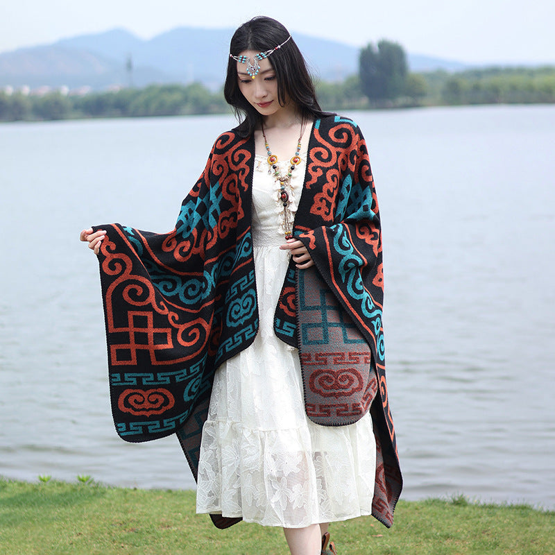 Damen Jacquard-Überwurf im Ruana-Stil mit ornamentaler Webstruktur Shop Nory