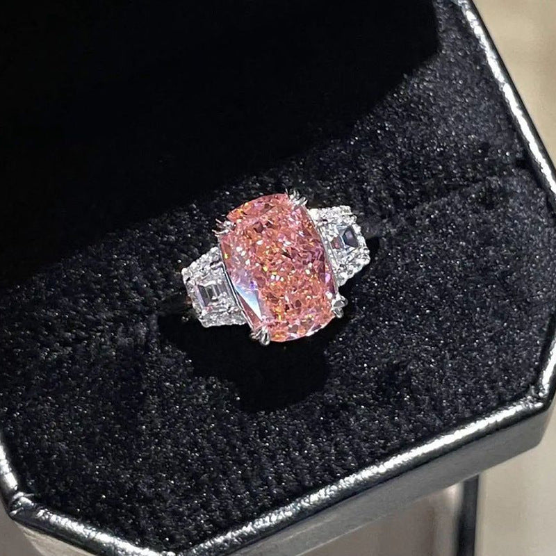 Damenring mit facettiertem, strahlendem Edelstein und filigranem Zirkonia-Besatz Shop Nory