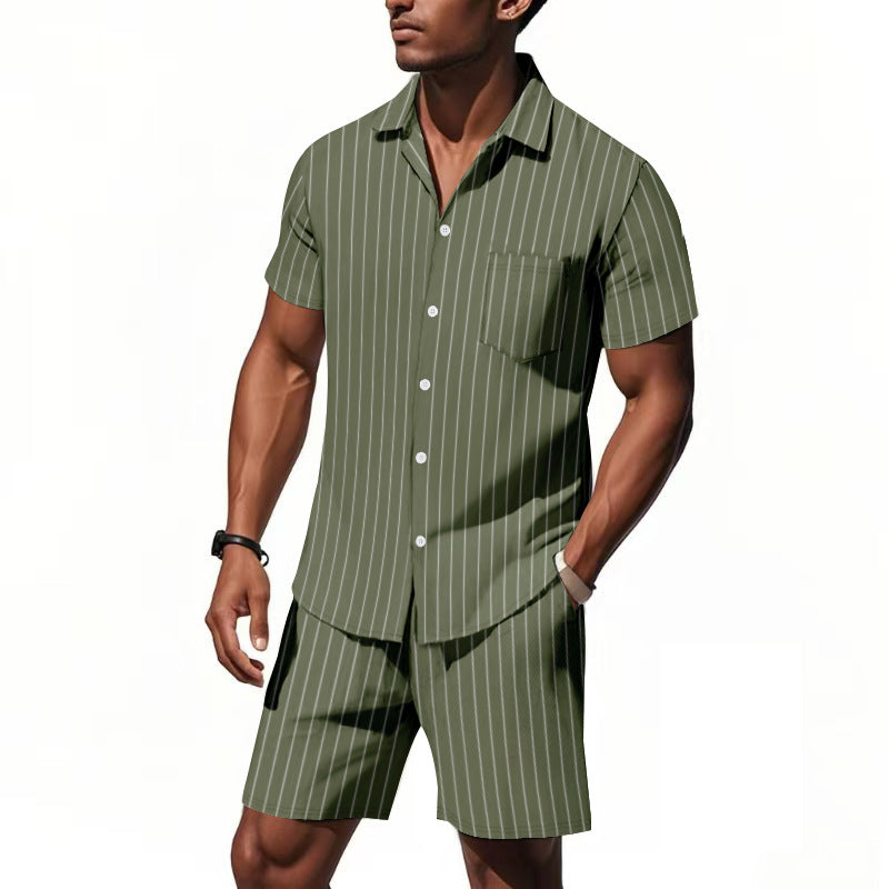 Herren Kurzarm-Pyjama-Set mit dezentem Streifenmuster und praktischer Brusttasche ShopNory