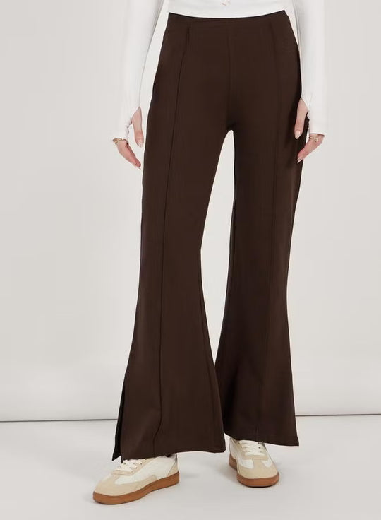 Damen Flair-Hose mit hoher Taille, durchgehender Bügelfalte und seitlichem Saumschlitz Shop Nory