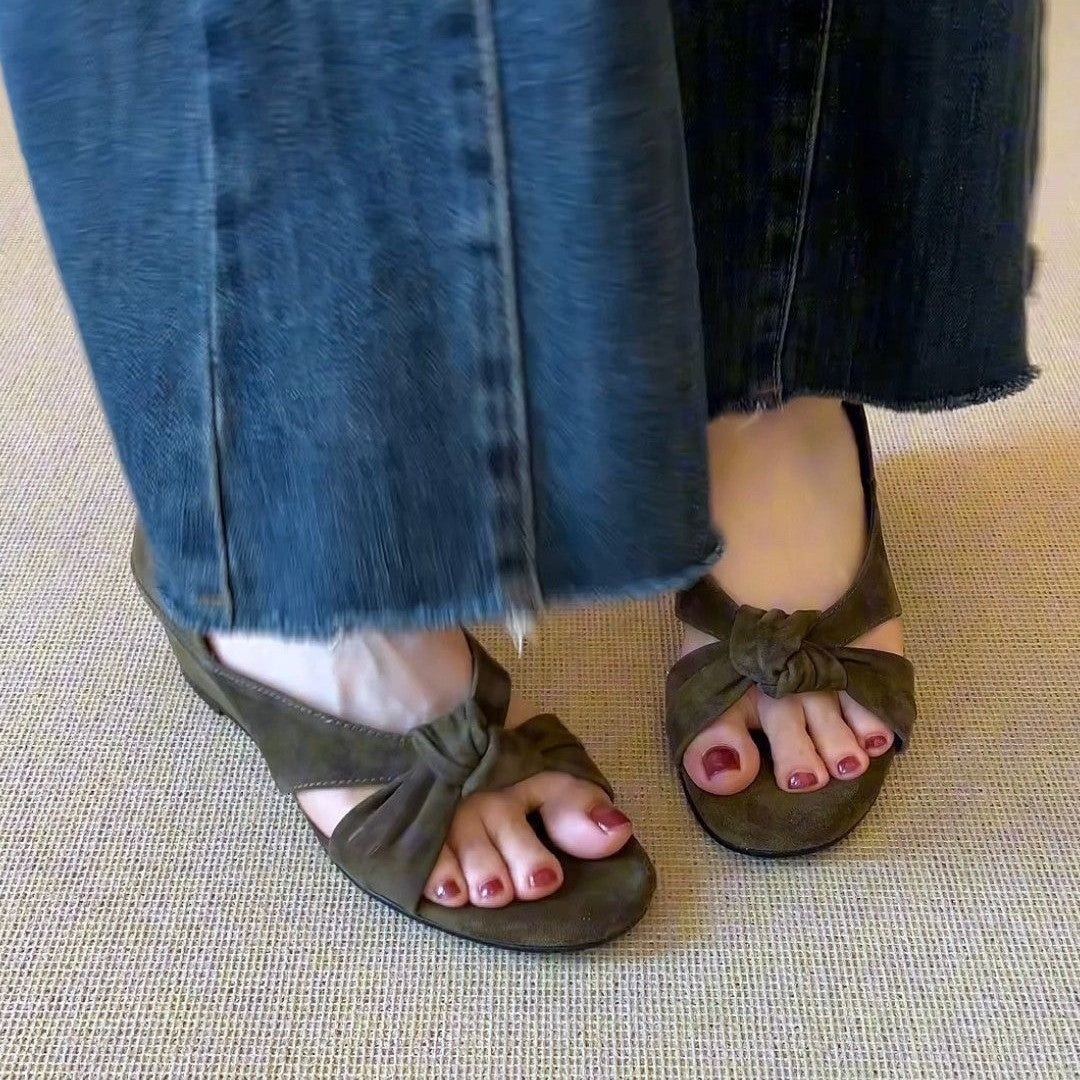 Damen elegante Bogenmuster-Sandalen mit geknotetem Riemendesign Shopnory