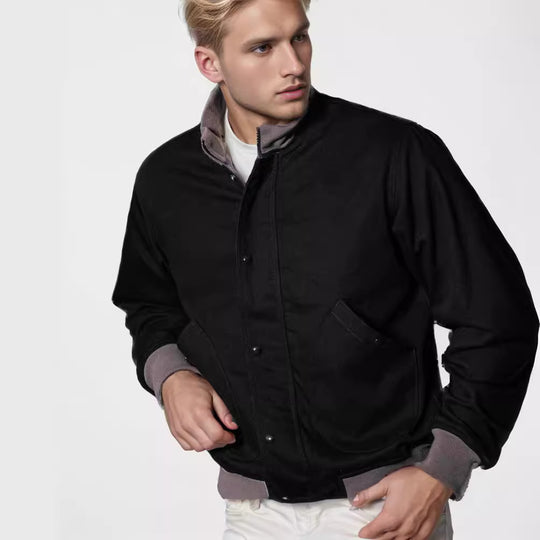 Herren Kurzblouson mit Stehkragen, verdeckter Druckknopfleiste und Rippbündchen Shop Nory