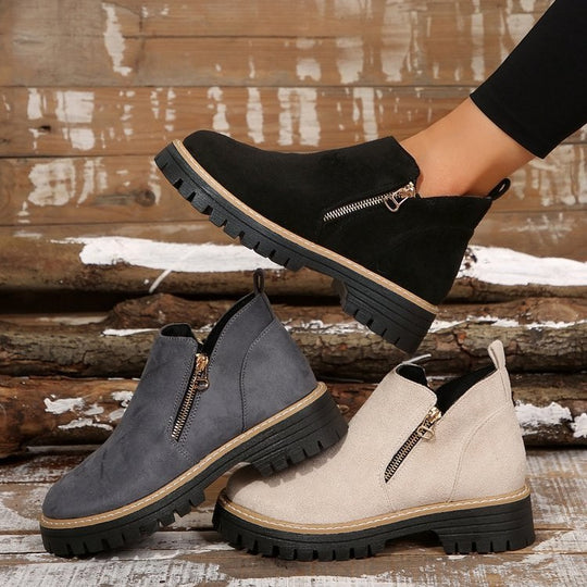 Damen Kurzschaft-Stiefeletten aus Veloursoptik mit seitlichem Reißverschluss und grober Profilsohle Shop Nory