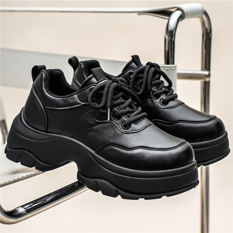 Damen urbane Plateau‑Chunky‑Sneaker mit extra hoher Dämpfung, gepolstertem Knöchelkragen und griffiger Offroad‑Profilsohle Shop Nory